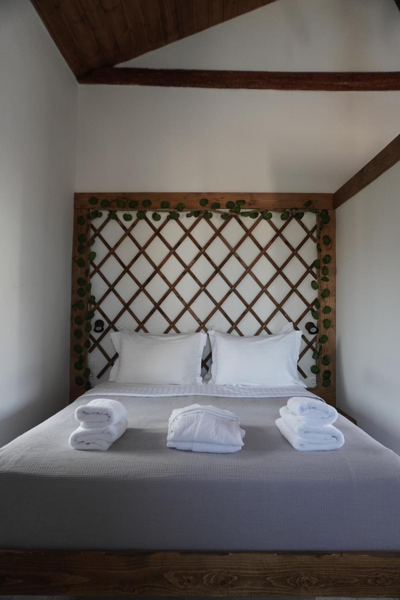 Elia Luxury Rooms Areopoli Bagian luar foto